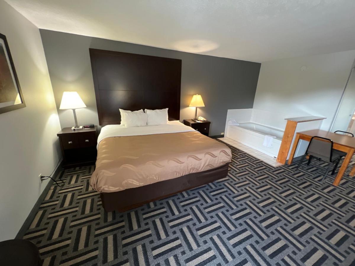 Quality Inn & Suites Rosemount Exteriér fotografie