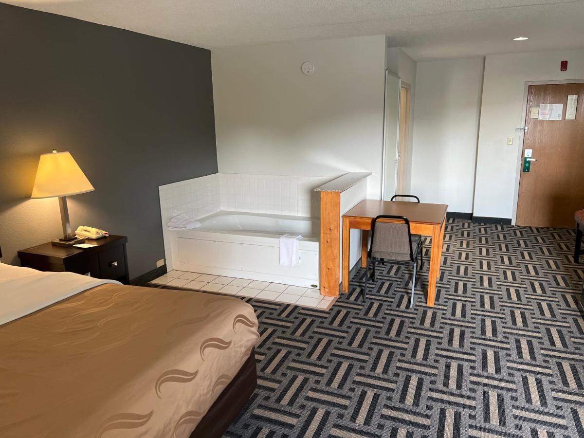 Quality Inn & Suites Rosemount Exteriér fotografie